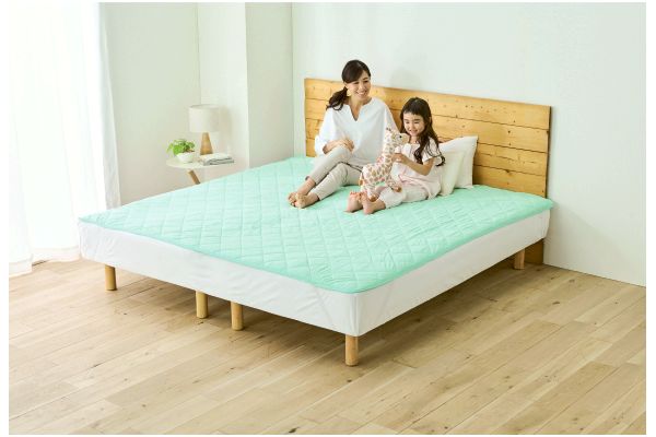 ３シーズン使えるやわらかパイルひんやり冷感敷きパッド200×