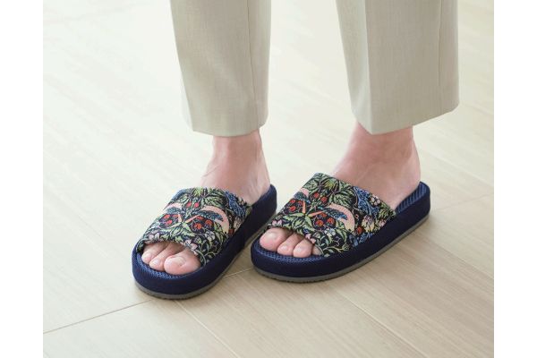 ドライフィットスリッパ　モリスいちご泥棒