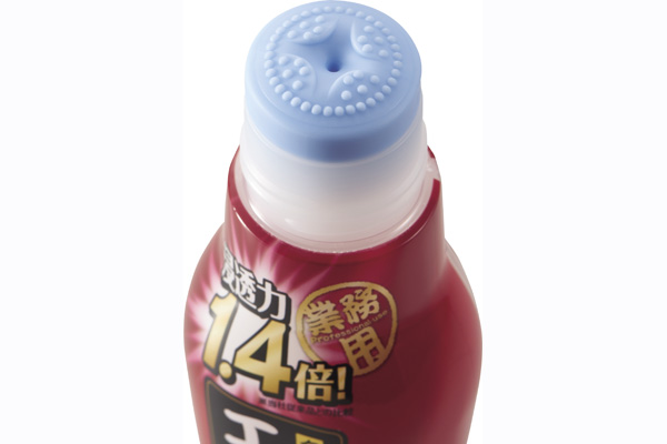 クリーニング屋さんのエリそで洗剤　浸透力1.4倍