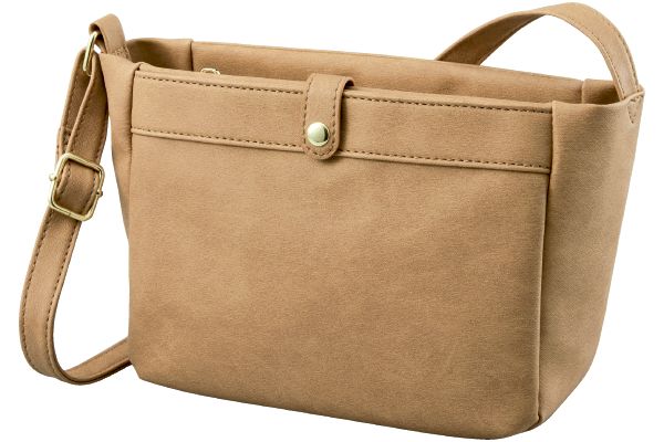 ほどよいサイズ感のショルダーバッグ キャメル