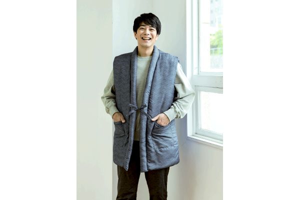 ふわ和袖なしはんてん　かすり調コン