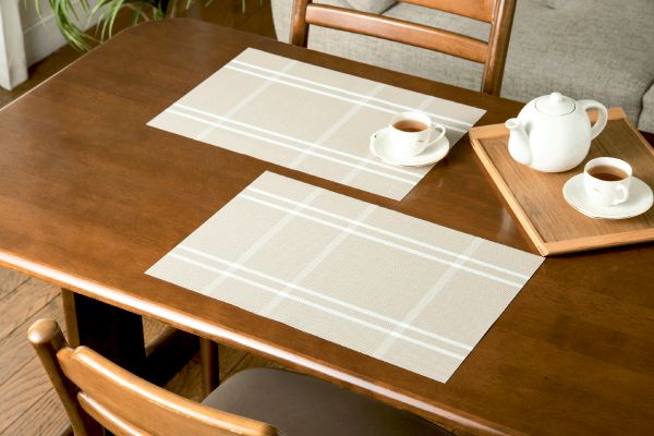 汚れてもサッと拭き取れるランチョンマット