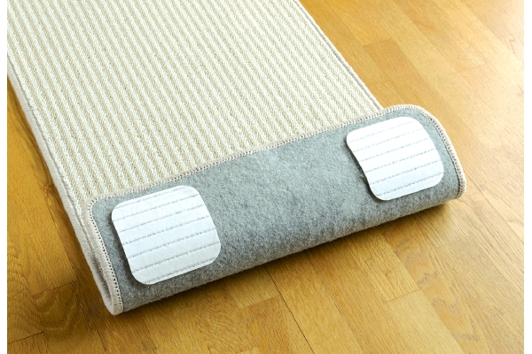 吸着すべり止め　ぴたパッド