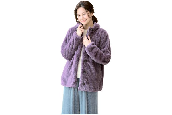 ふかふかボアのやわらかパーカー