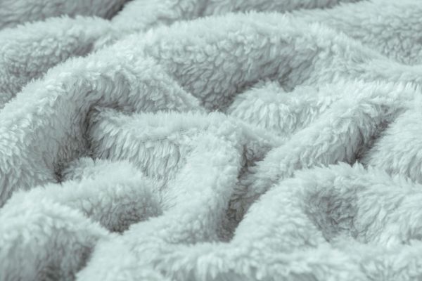 ふかふかボアのやわらかパーカー