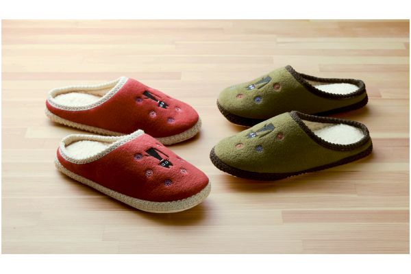 あったか小音スリッパ　にゃんこ刺繍