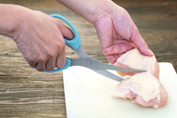 [色おまかせ]包丁がいらないキッチンばさみ