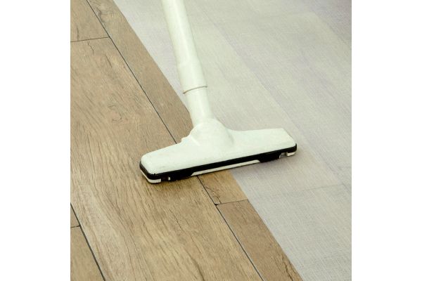 ぴたっとズレにくいフローリングマット　クリア