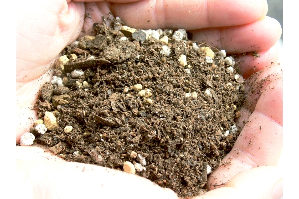 花と野菜の有機培養土