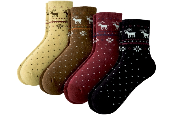 ［吸湿発熱　ムレにくいあったか］鹿柄ソックス