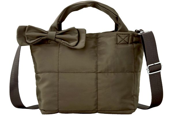 リボン付きキルトバッグ ブラウン