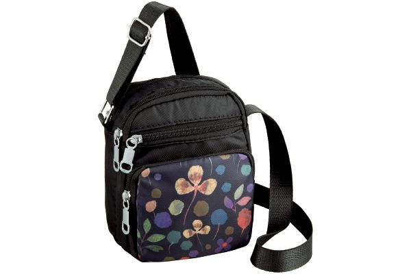 コンパクトサイズのお出かけポシェット