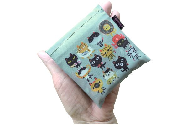 糸井忠晴エコバッグ　ニャンフレンド