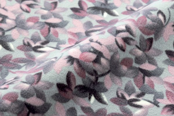 ふわっとなめらか両面起毛ハイネックプルオーバー