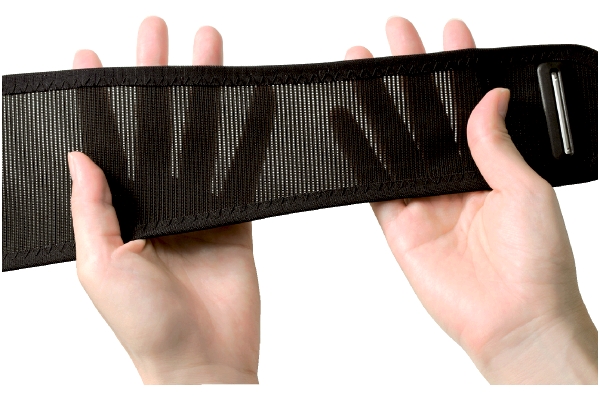 片手で締められる簡単骨盤ベルト