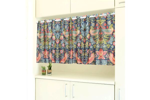 モリスカフェカーテン　いちご泥棒