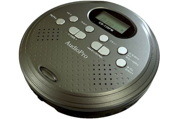 ＦＭラジオが聴ける　ポータブルＣＤプレーヤー