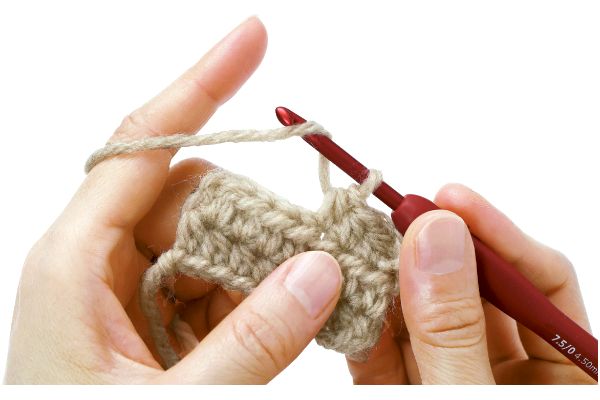 エティモ レッド　クッショングリップ付きかぎ針