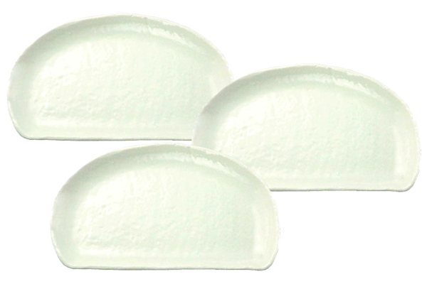 ［美濃焼］粉引釉半月皿