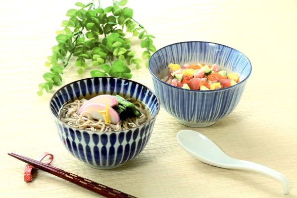 [美濃焼]縁起とくさ多用碗