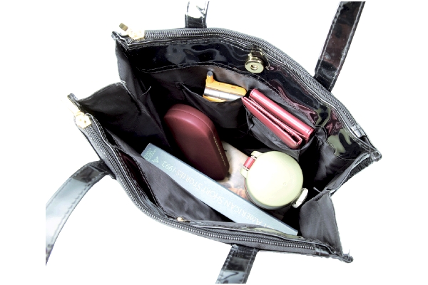 エナメル手提げバッグ