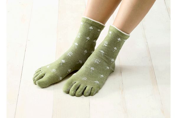 肌ふわり綿　5本指ソックス