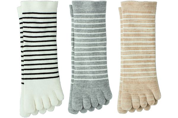 とにかく丈夫な5本指ボーダーソックス