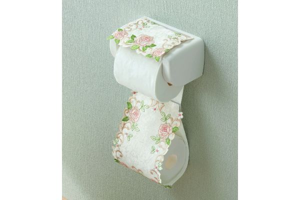 ローズ刺繍ペーパーホルダーカバー　ピンク