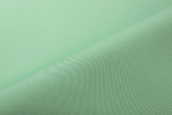 上品見えの重ね立ち衿プルオーバー