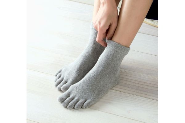 匠の技こだわり　綿の5本指ソックス