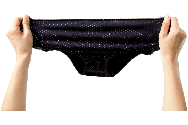 綿１００％深ばきドット柄ショーツ