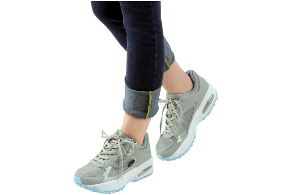 ＰＩＫＯ　エアヒールスニーカー