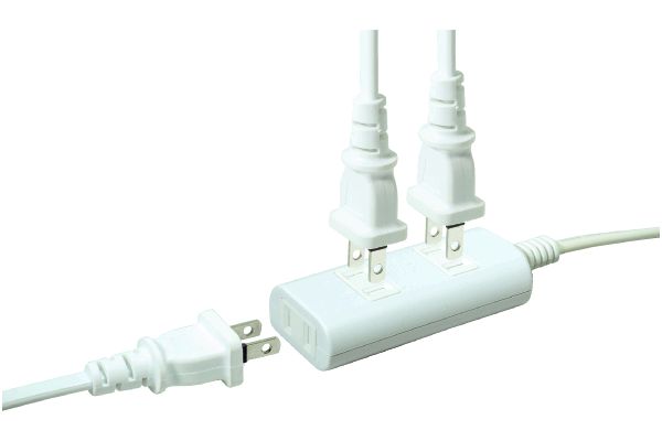 ［ＥＬＰＡ］雷ガード扉付タップラン