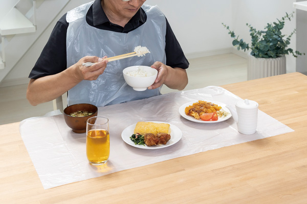 使い捨てプラスチックエプロン