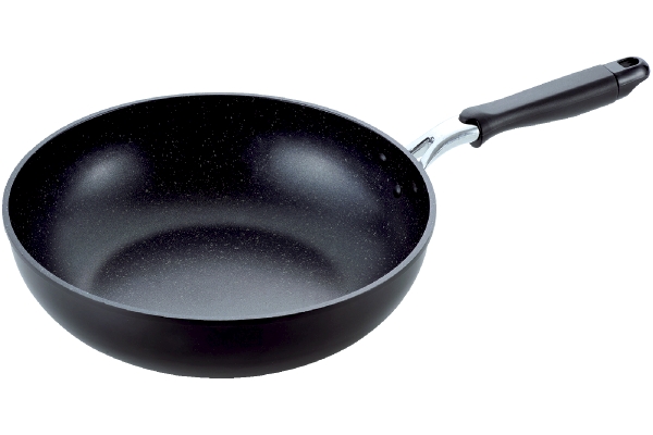 見せ収納ができちゃう深めフライパン