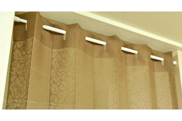 【ネット限定】パタパタ間仕切りカーテン　　ブラウン