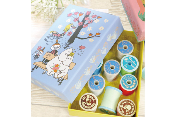 ムーミン箱　ポストカードサイズ