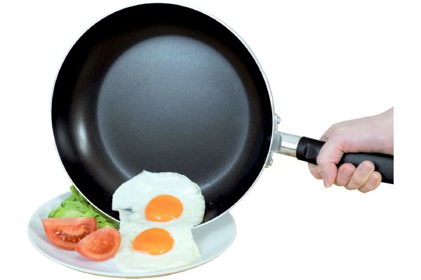 強くて丈夫なダイヤモンドコートフライパン