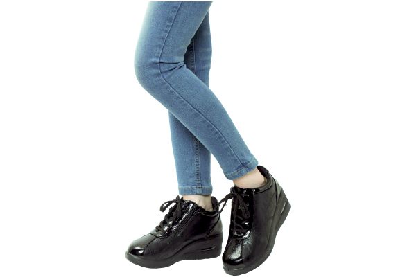 スラっと厚底花柄エアヒールスニーカー