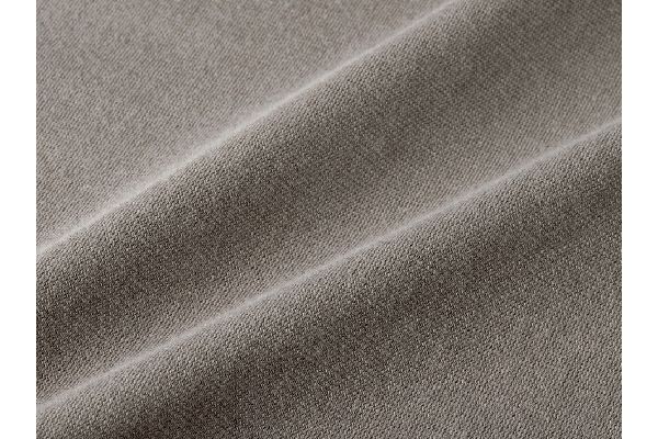 ベーシックな長袖Ｔシャツ