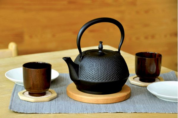 ［南部鉄器］鉄瓶　南部アラレＩＨ