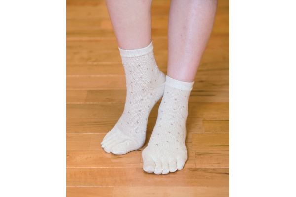 [麻混]ドット柄５本指ソックス