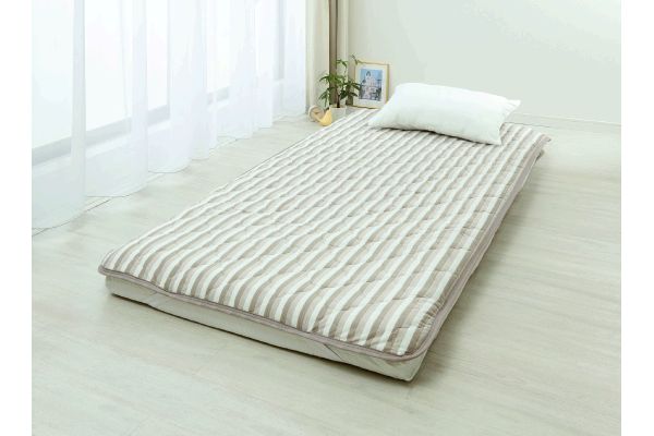 乾きやすいサラッとニット敷パッド