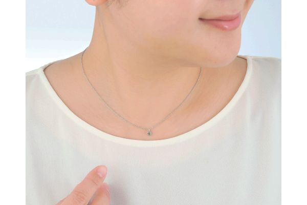 わけありダイヤモンドペンダント
