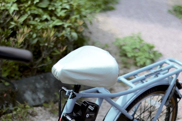 遮熱サドルカバー