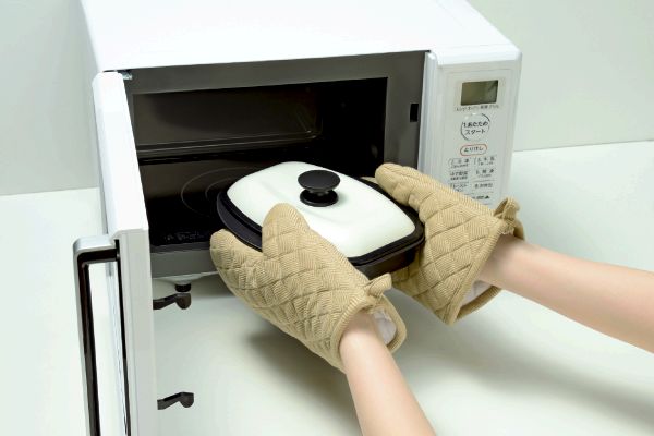 電子レンジ専用未来型フライパン　パリージュ