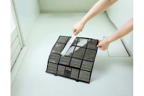 びっくりエアコンすきまの汚れ落とし