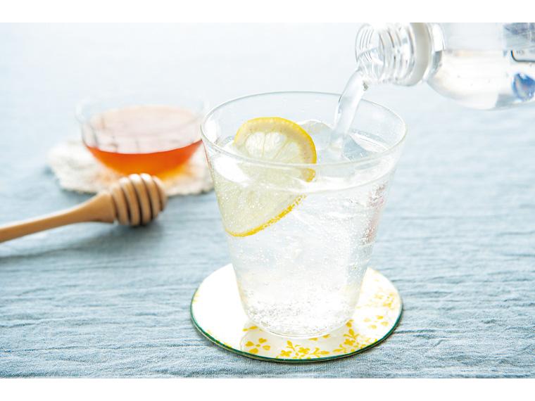 ラベルのない　ただの炭酸水（天然水使用） 500ml×24