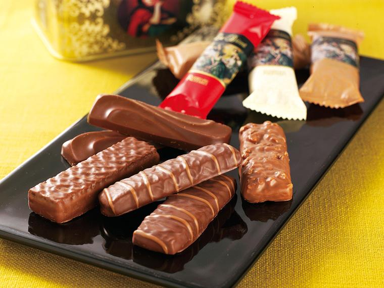ルーブリアン(缶) 10個(アーモンドサブレ3個、ピアチョコレート3個、ココアサブレ2個、チョコレートウエハース2個)
