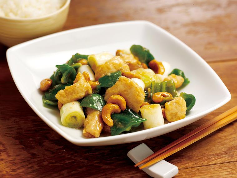 鶏肉とカシューナッツ炒めの素 鶏肉入りたれ150g・揚げカシューナッツ30g